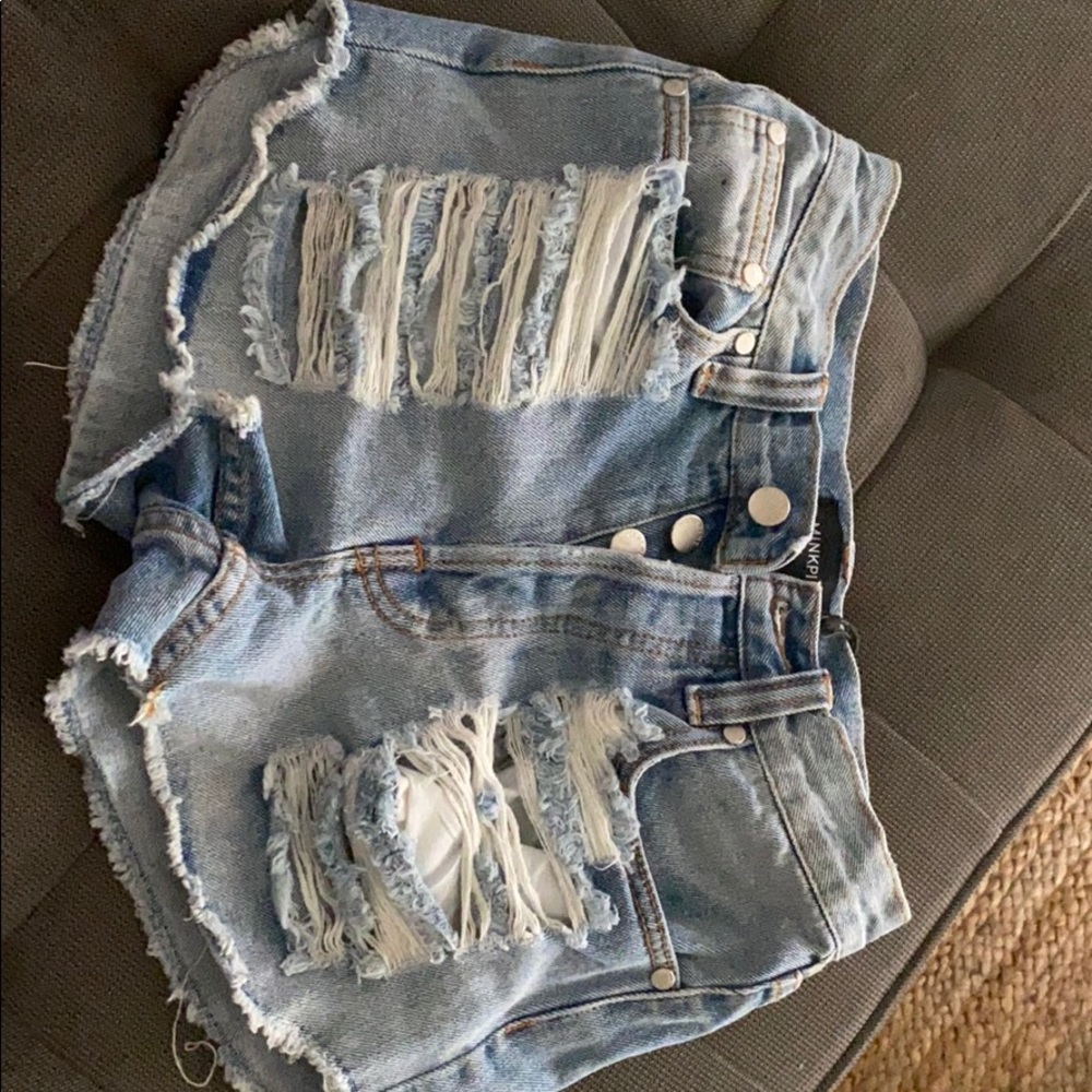 Mink pink high waisted shorts. Xs. NWT.